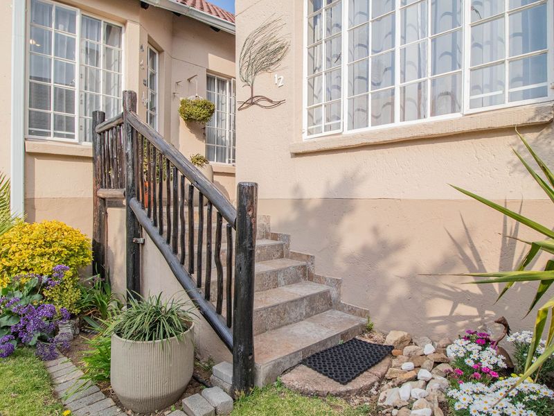 Spacious. Stylish. Yours? Enquire Today! Open to Offers & Price Is Negotiable  - Photo 4