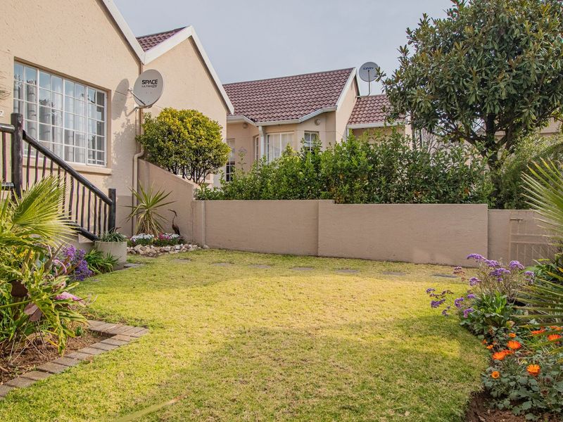 Spacious. Stylish. Yours? Enquire Today! Open to Offers & Price Is Negotiable  - Photo 3