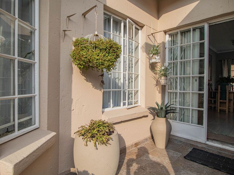 Spacious. Stylish. Yours? Enquire Today! Open to Offers & Price Is Negotiable  - Photo 5