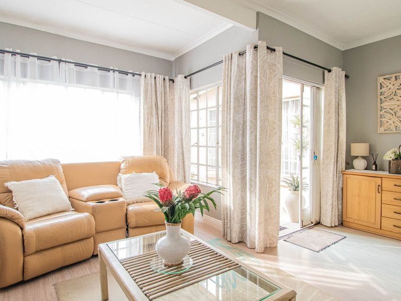 Spacious. Stylish. Yours? Enquire Today! Open to Offers & Price Is Negotiable  - Photo 9