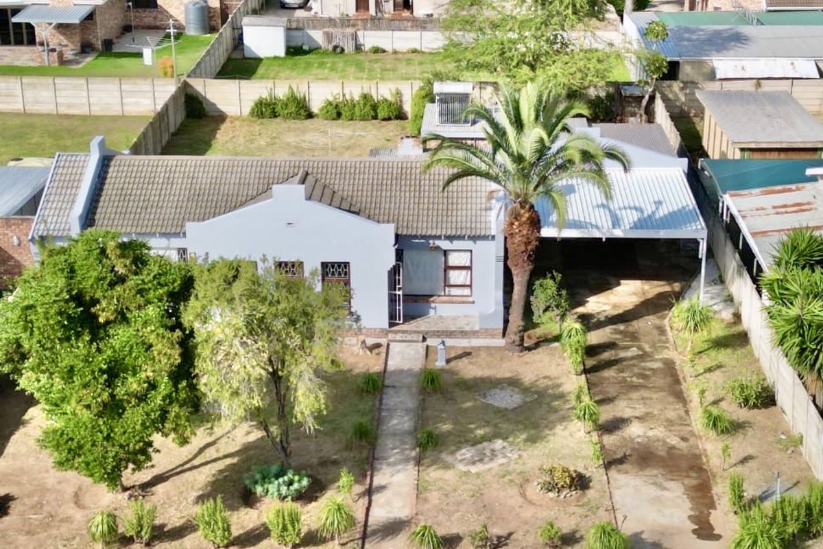 Freshly renovated with full flat - Photo 2