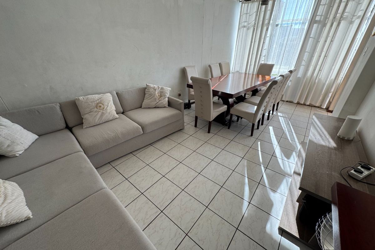 Charming Starter Home with Great Potential - Photo 4