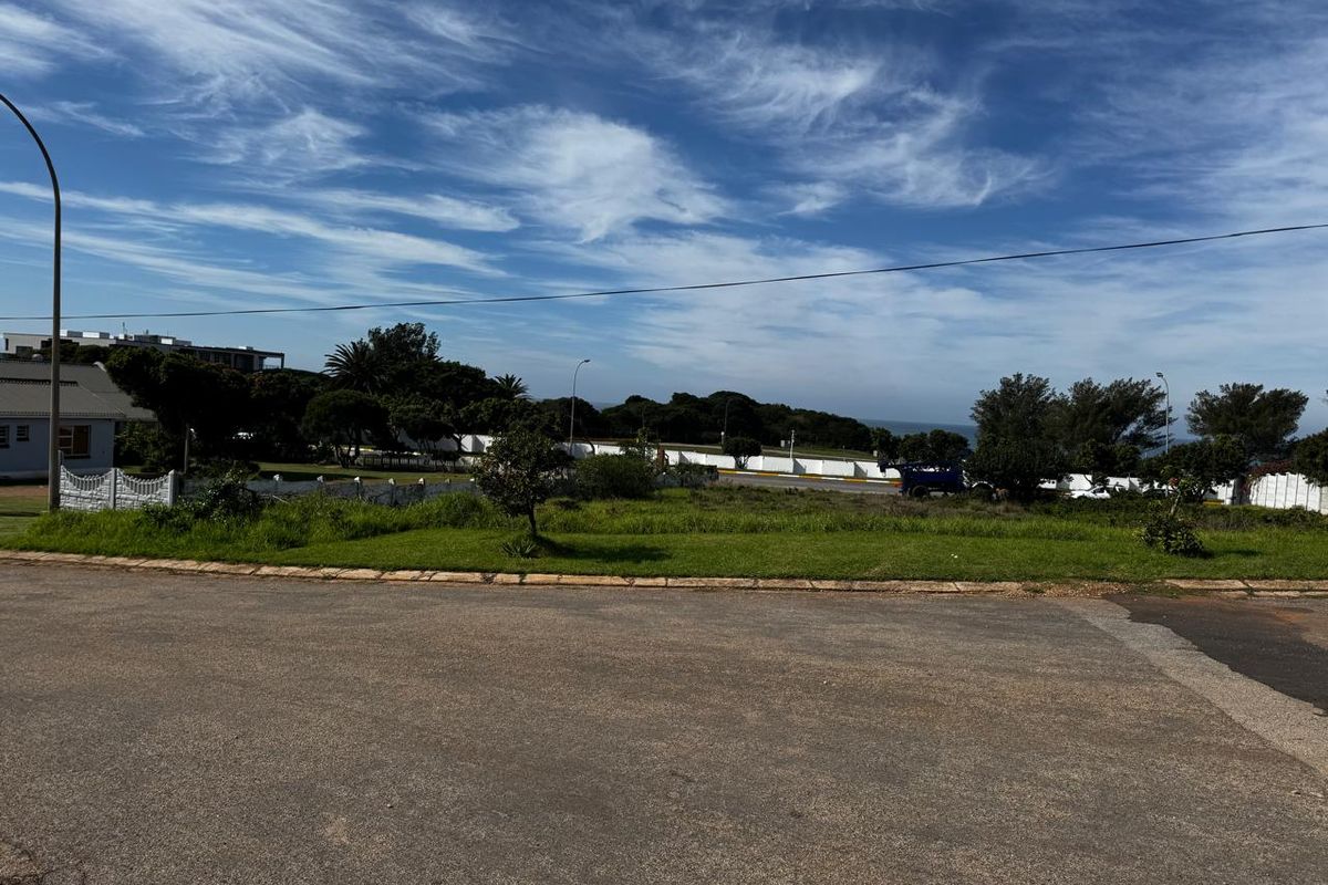 Quick wall to the beach and seaviews - Photo 4