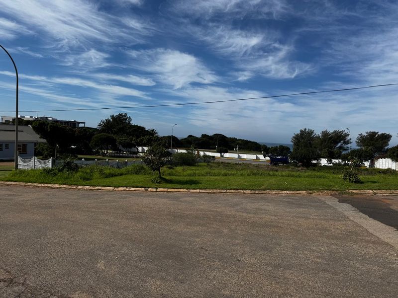 Quick wall to the beach and seaviews - Photo 4