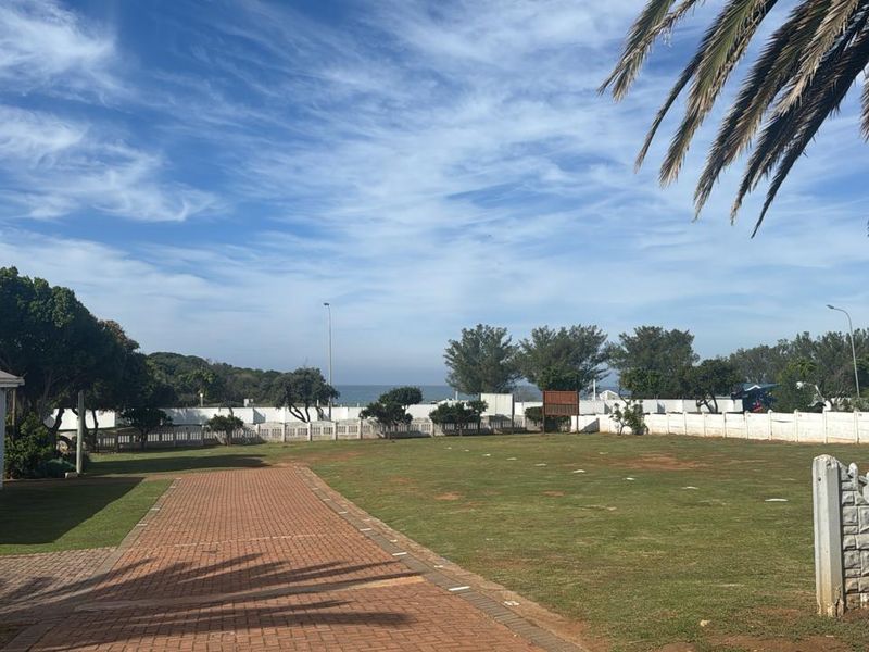 Quick wall to the beach and seaviews - Photo 5