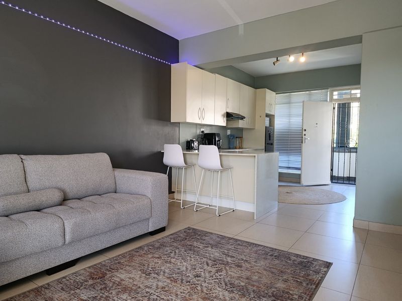 Large renovated 1 bed apartment in the heart of Illovo - Photo 7