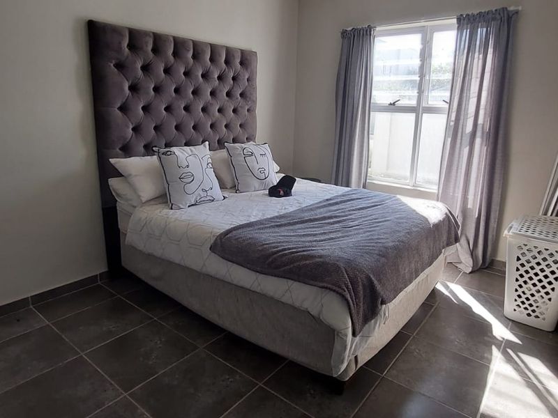 2 Bedroom Apartment - Photo 7