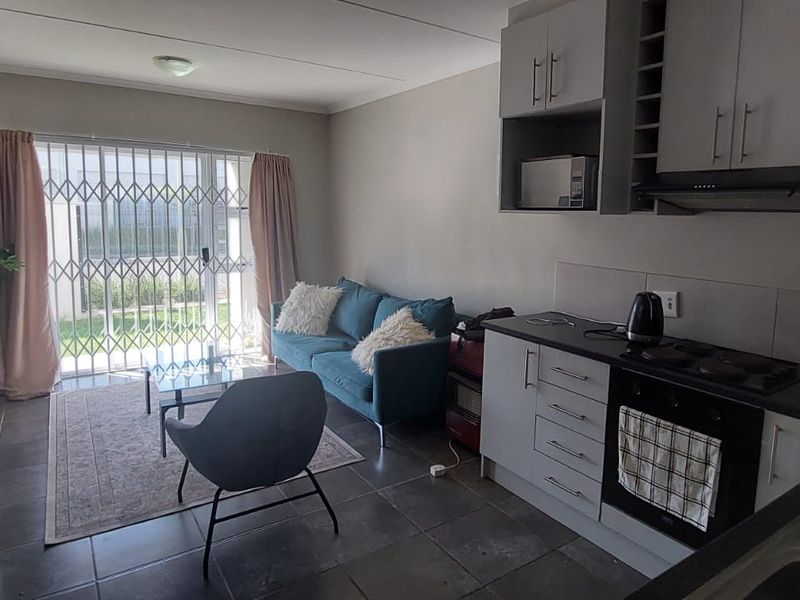 2 Bedroom Apartment - Photo 5