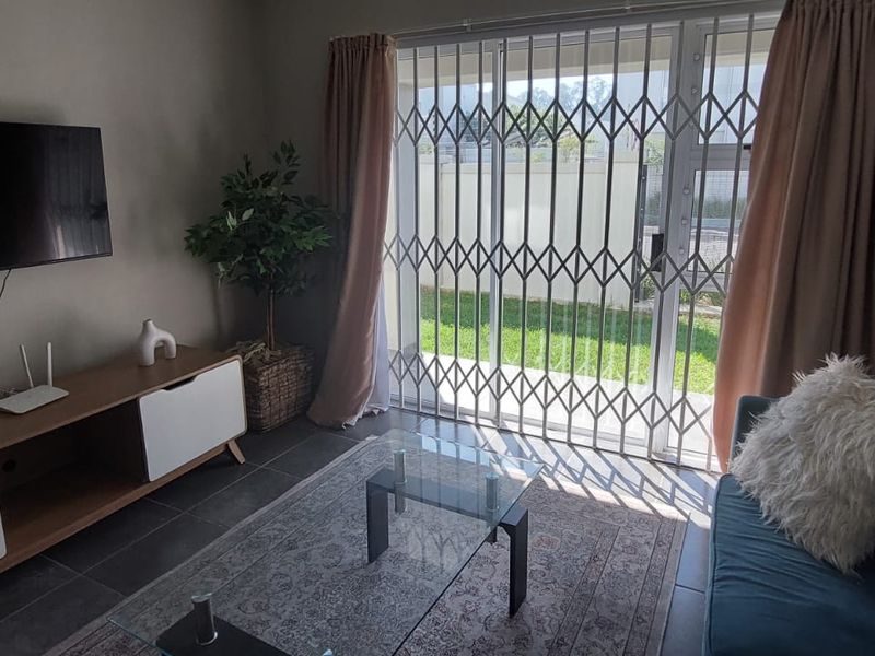 2 Bedroom Apartment - Photo 3