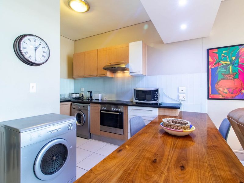 Modern 1-Bedroom Apartment for Sale in Bedford Square - Photo 2