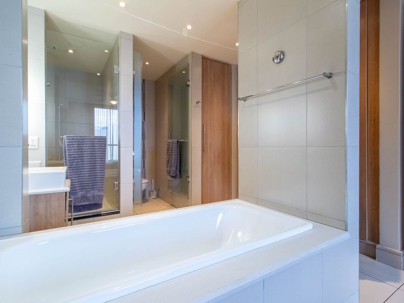 1-Bedroom Apartment for Sale in Bedford Square - Photo 4