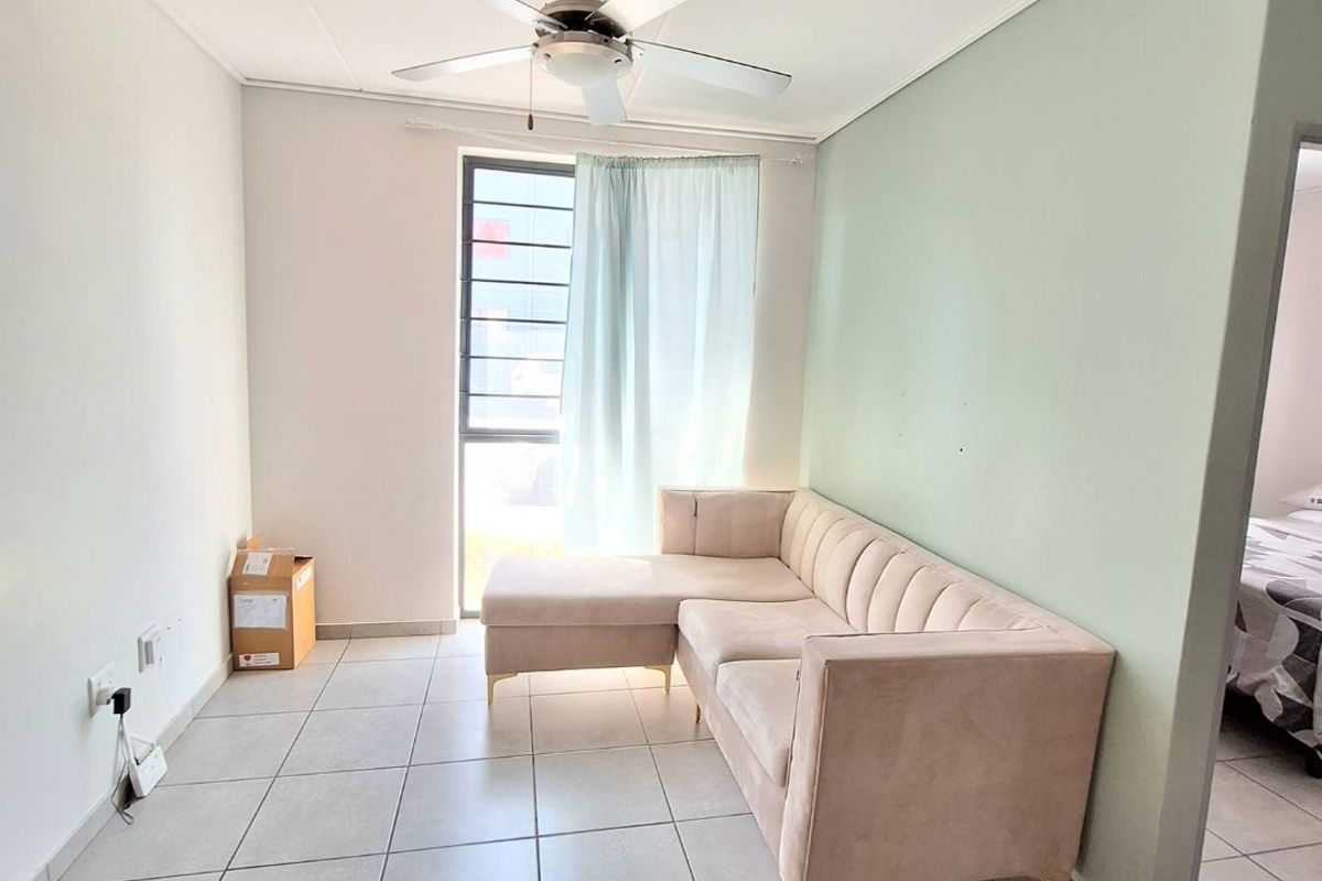 2 Bedroom Apartment For Sale - Photo 5