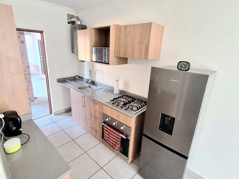 2 Bedroom Apartment For Sale - Photo 3