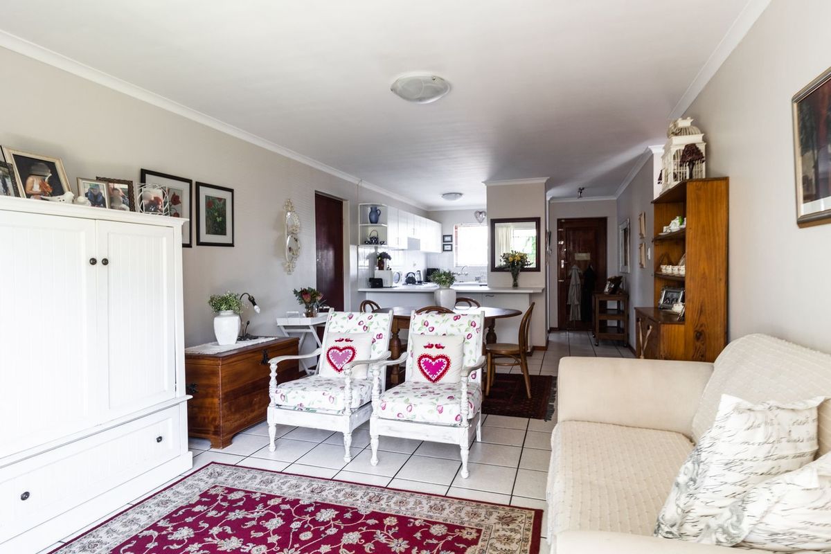 Charismatic and Charming – A Home Bursting with Personality - Photo 5