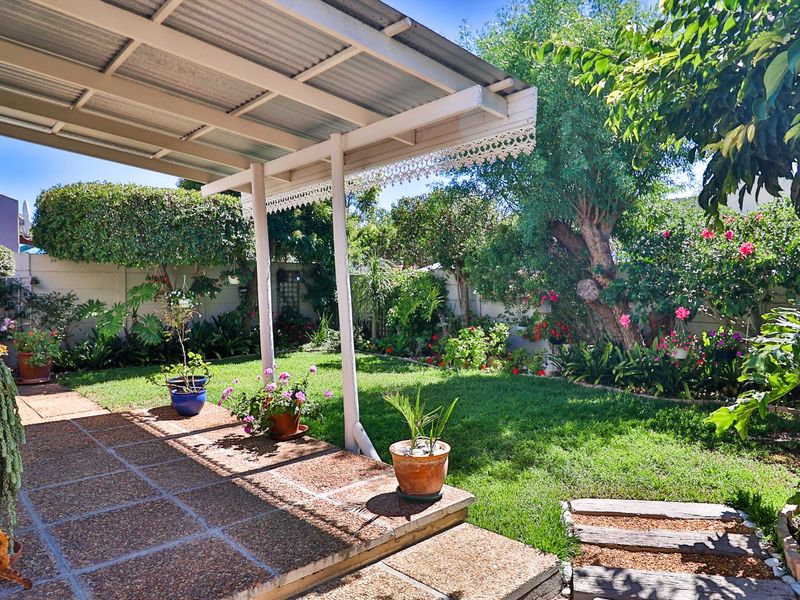 Charismatic and Charming – A Home Bursting with Personality - Photo 3