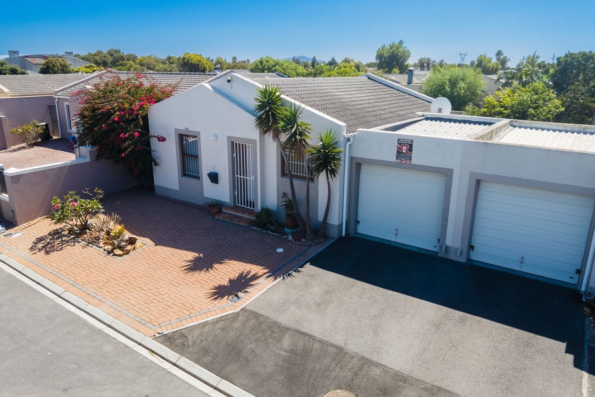 Charismatic and Charming – A Home Bursting with Personality - Photo 4