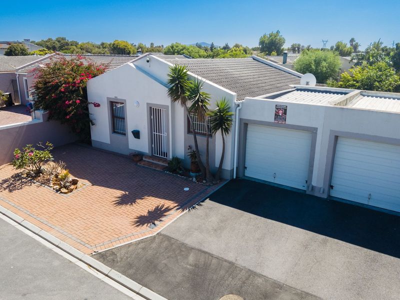 Charismatic and Charming – A Home Bursting with Personality - Photo 4