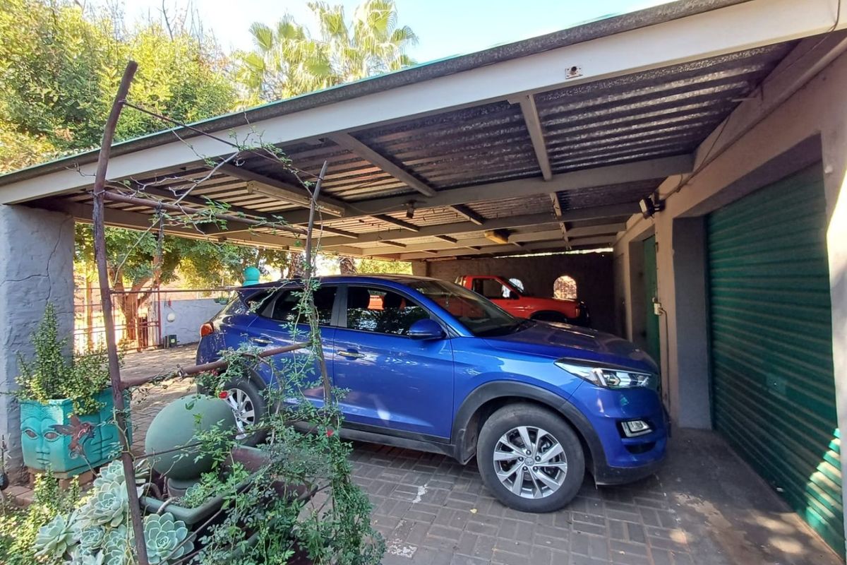Spacious Family Home with Two Income-Generating Flats in Orkney - Photo 5