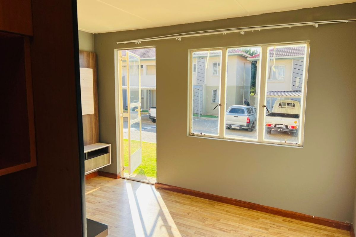 Apartment For Sale in Eden Glen - Photo 3