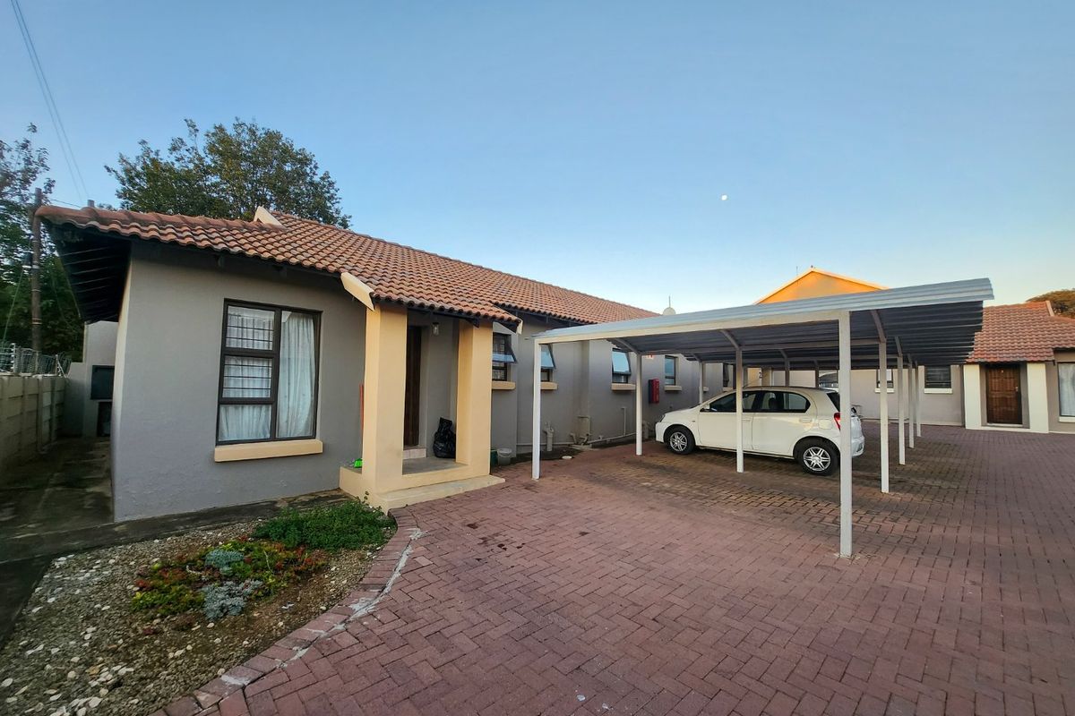 Simple, Comfortable 2-Bedroom Apartment for Sale - Photo 2