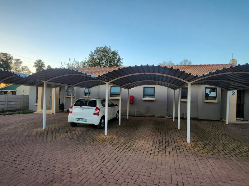 Simple, Comfortable 2-Bedroom Apartment for Sale - Photo 5