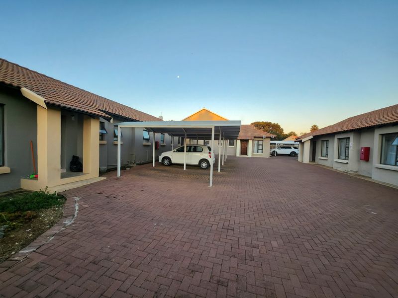 Simple, Comfortable 2-Bedroom Apartment for Sale - Photo 3