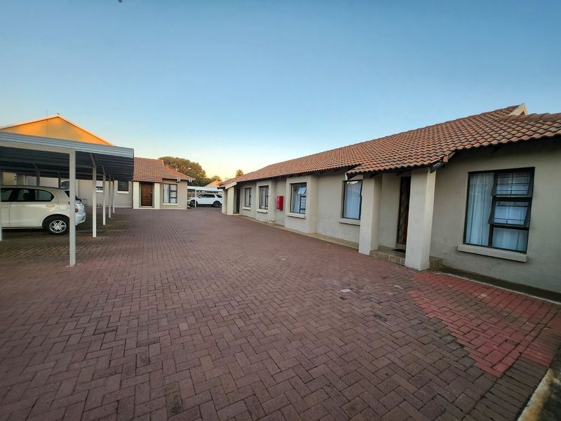 Simple, Comfortable 2-Bedroom Apartment for Sale - Photo 4