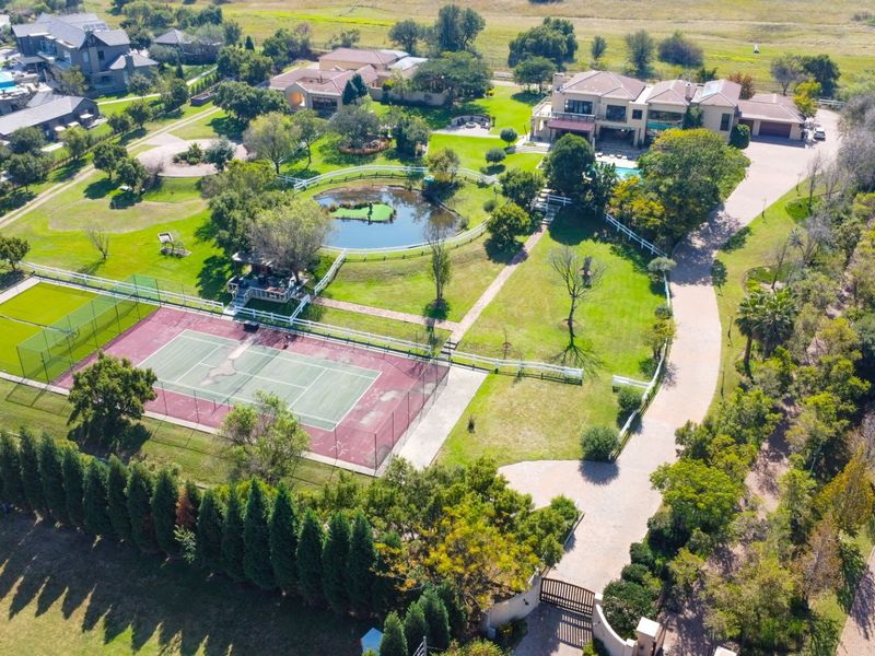 7 Bed House in Saddlebrook Estate for Sale - Photo 3