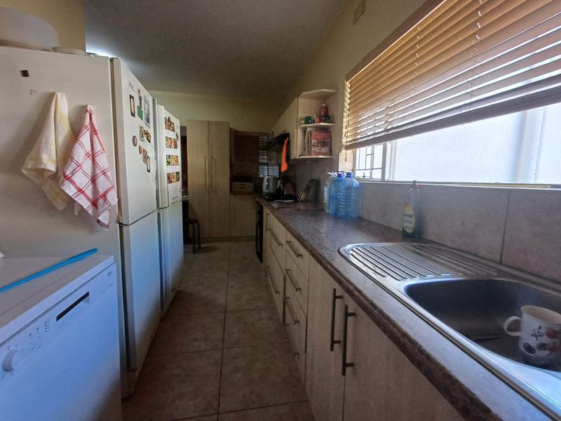 Modern Elegance in Flamwood – Stylish 3-Bedroom Townhouse That Has It All - Photo 10