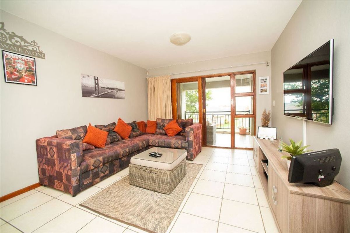 Charming Two-Bedroom Home with Modern Comforts - Photo 2