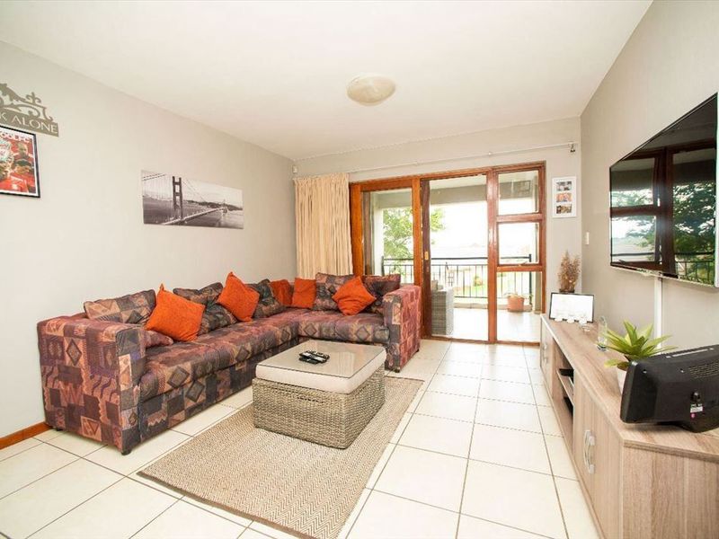 Charming Two-Bedroom Home with Modern Comforts - Photo 2