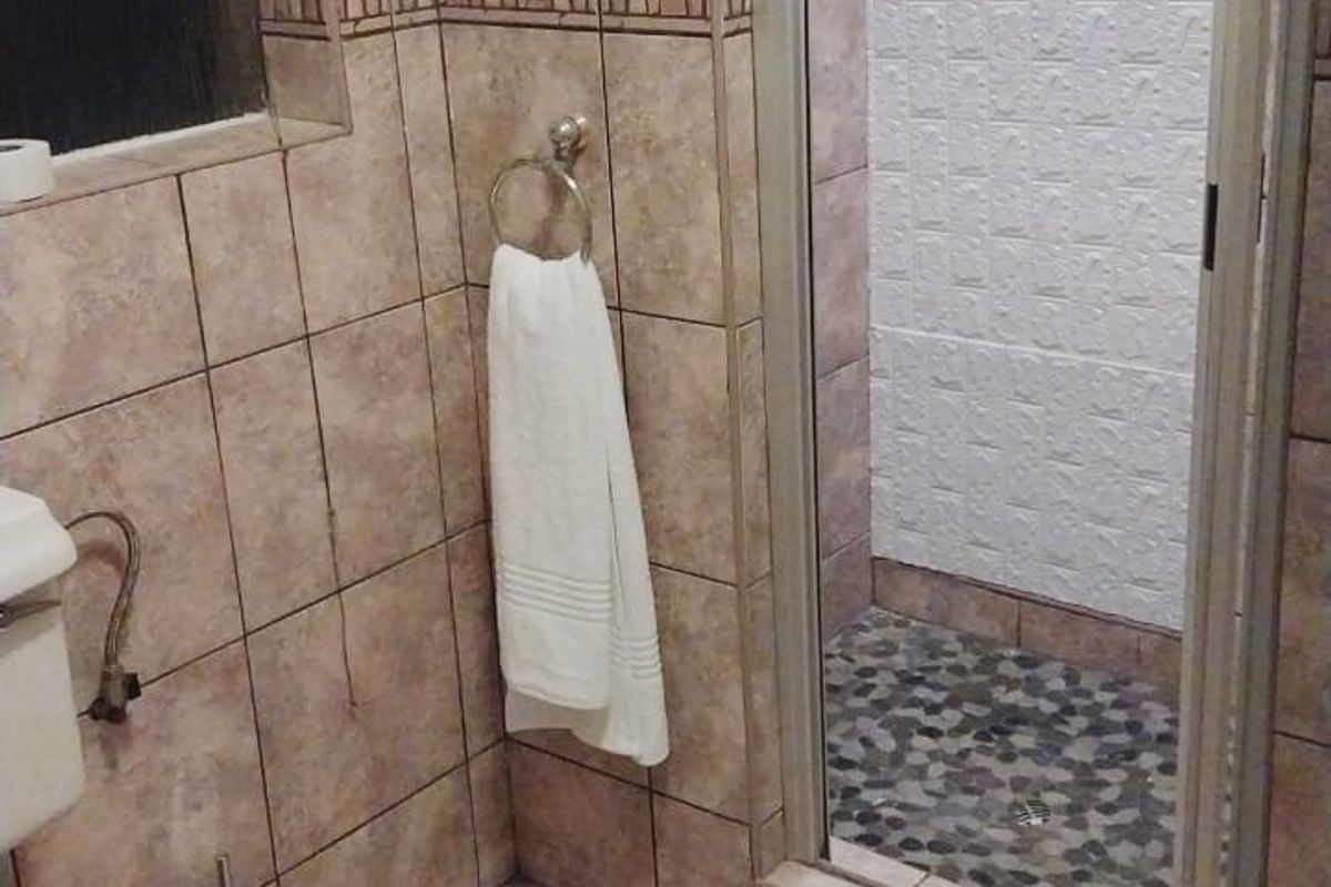 Furnished Room available to Rent for Single Person - Photo 3