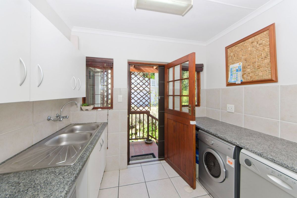 Simplicity meets Practicality  - Photo 5