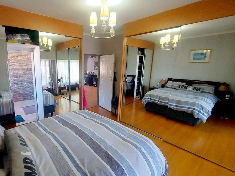 Lovely 4 Bedroom, 3 Bathroom Home, Staff Rooms, No Work Required. - Photo 10