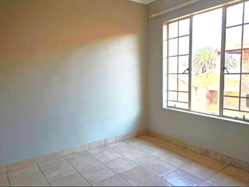 Welcome Home to Central CBD Living! - Photo 6