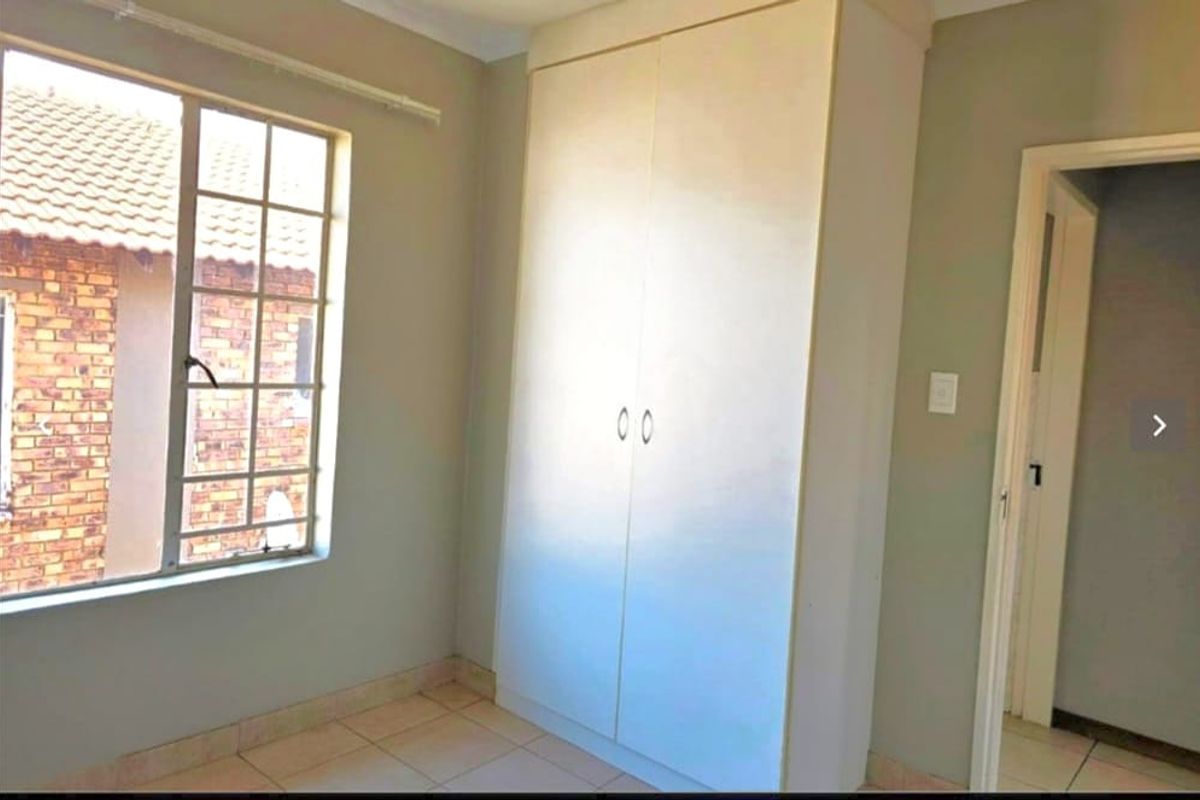 Welcome Home to Central CBD Living! - Photo 5