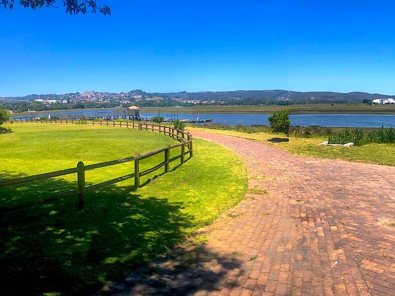 Ground Floor Living in a Home with Two Self-Contained Sections – 3 Beds, 3 Baths & Pet Friendly - Photo 5