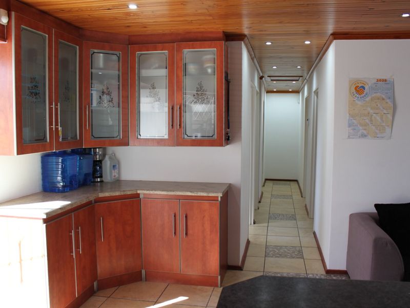 Gorgeous facebrick Betheldorp Home for sale - Photo 9