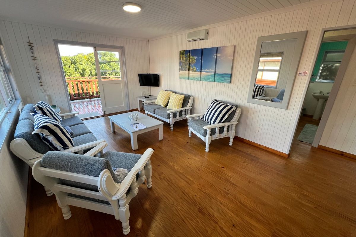 Exclusive Coastal Retreat in The Dunes – A Beachside Haven - Photo 3