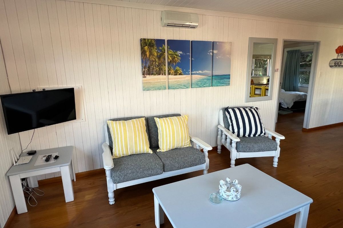 Exclusive Coastal Retreat in The Dunes – A Beachside Haven - Photo 5