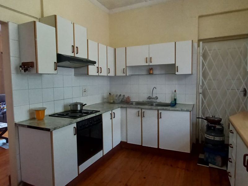 Neat and spacious 3 Bedroom home in Umbilo - Photo 10