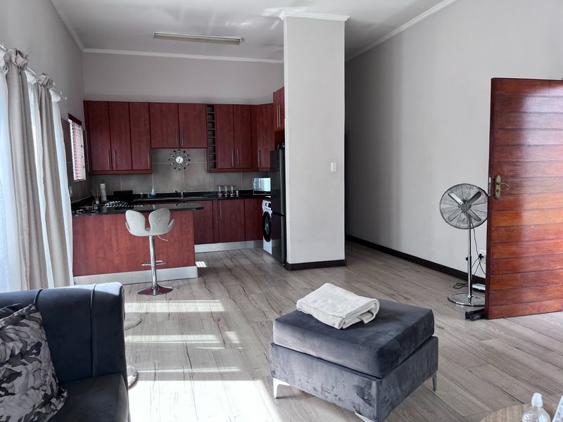 Modern 2-Bedroom Unit in Popular Riverspray Lifestyle Estate – Ideal Starter Home! - Photo 3