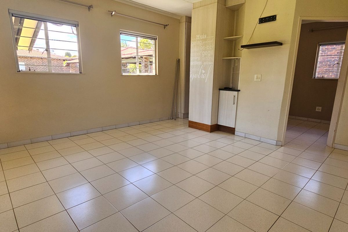 3 Bedroom Holiday Home with Waterfront View - Photo 3