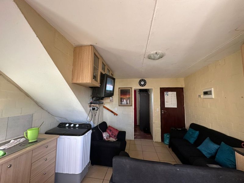 Charming 2 Bedroom House For sale in Fountain Head       EXCLUSIVE SOLE MANDATE!!!!!!! - Photo 5