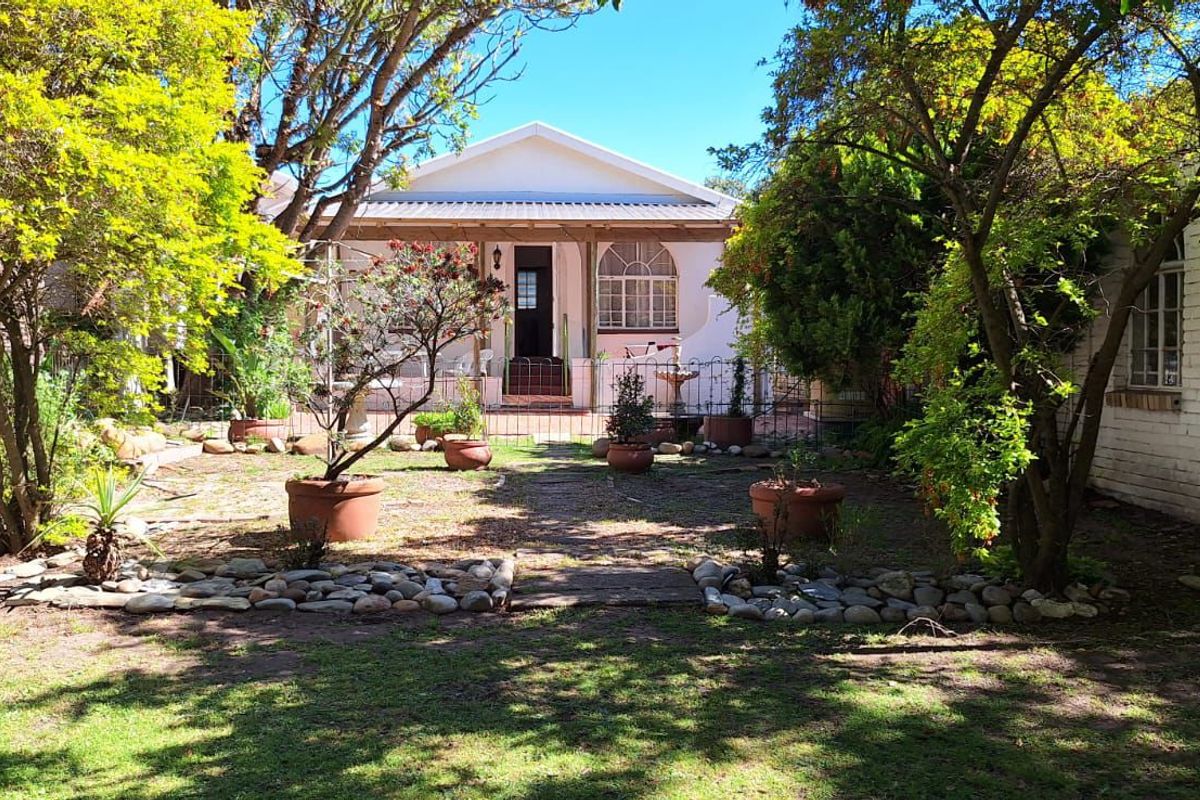 Charming 2-Bedroom Townhouse in Tranquil Aston Bay  - Photo 2
