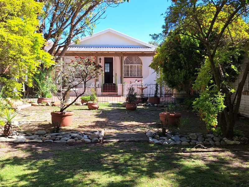 Charming 2-Bedroom Townhouse in Tranquil Aston Bay  - Photo 2