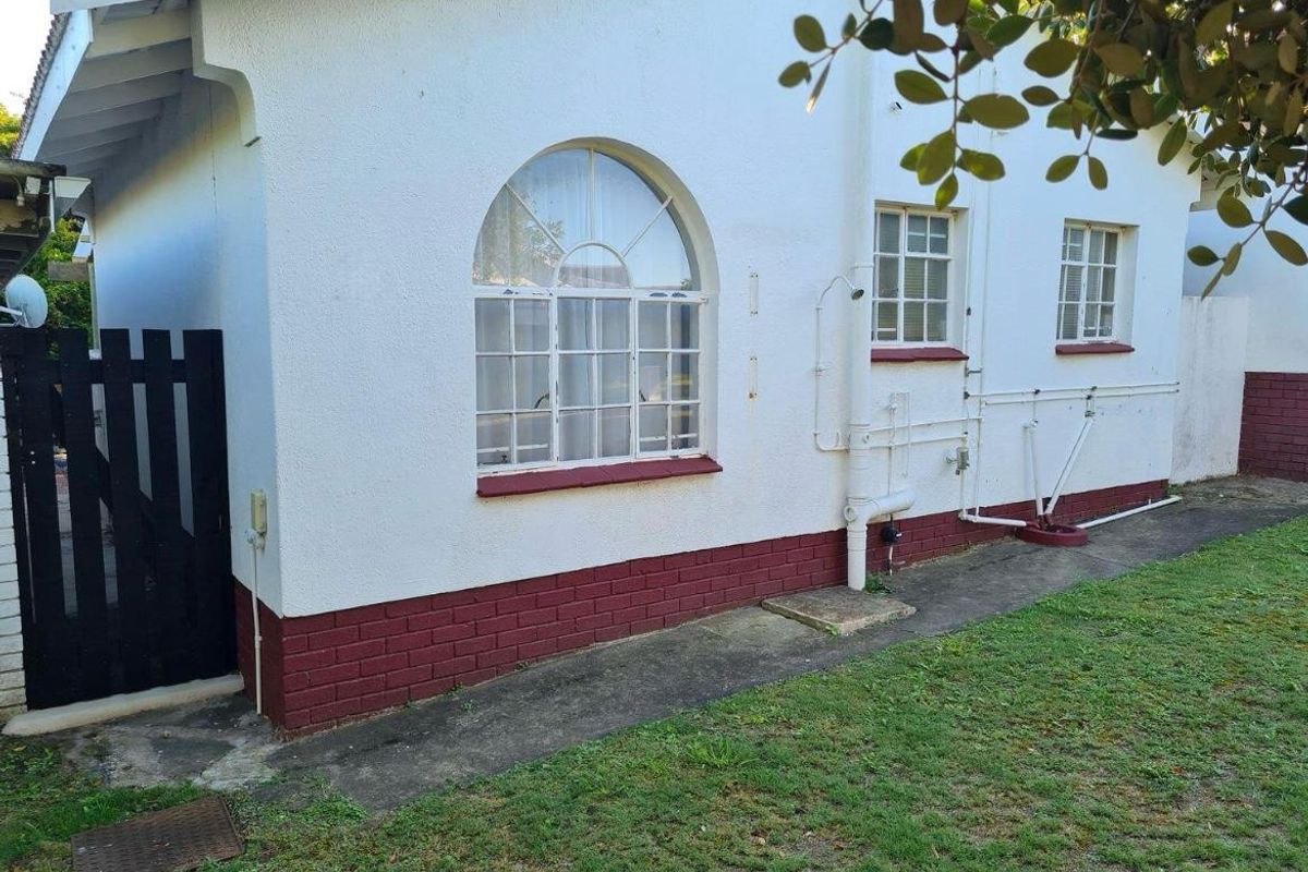 Charming 2-Bedroom Townhouse in Tranquil Aston Bay  - Photo 3