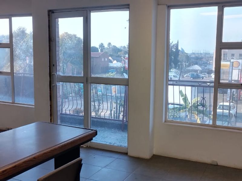 4 Offices for Rent - Photo 4