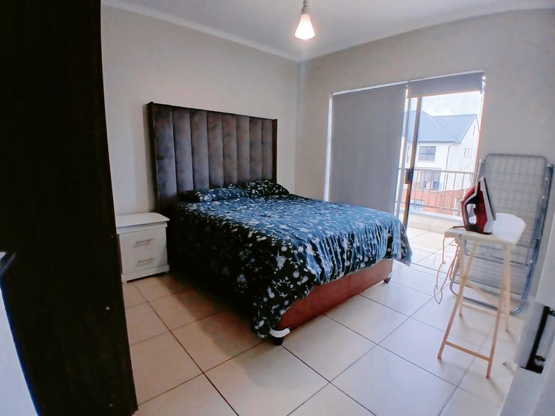 Top-Floor 2-Bed Gem with 2 Balconies & Inverter Backup - Photo 8