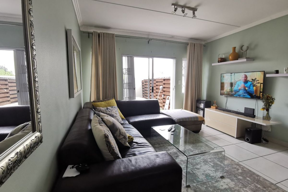 MODERN GROUND FLOOR PETS FRIENDLY DUPLEX – READY TO MOVE IN!   - Photo 5